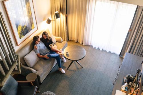 1 king bed, 1 sofa bed