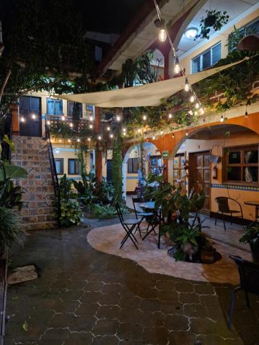 Exterior view, Hospedaje El Viajero in Panajachel