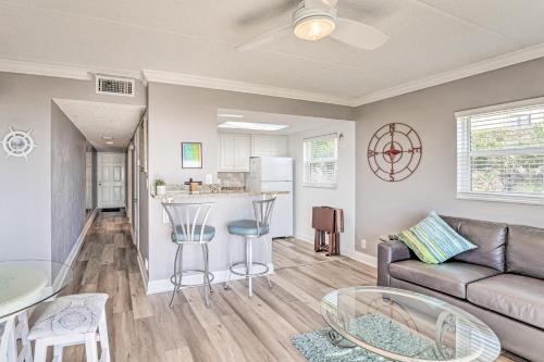 Ormond Beach Condo with Ocean Views and Community Pool in Ormond Beach, USA