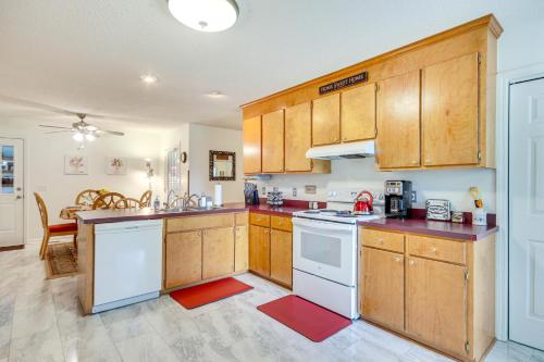 Sweet Retreat Home Near Boat Launch and Lake Murray! - image 6