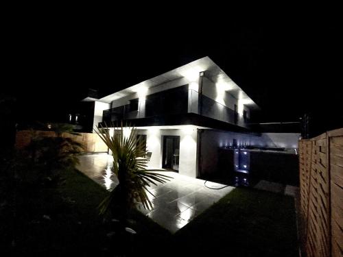 Maison Jacuzzi gîte à louer Allinges