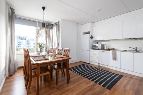 Large 3-bedroom city home, Helsinki (photo 7)