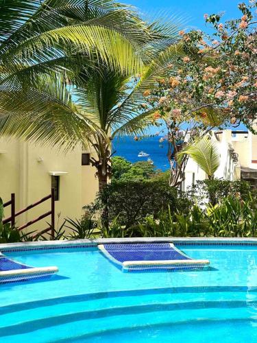 Peaceful Bliss Condo Inside A 6 Pool Complex