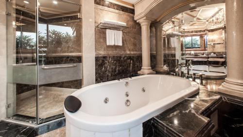 Full-sized bathtubs