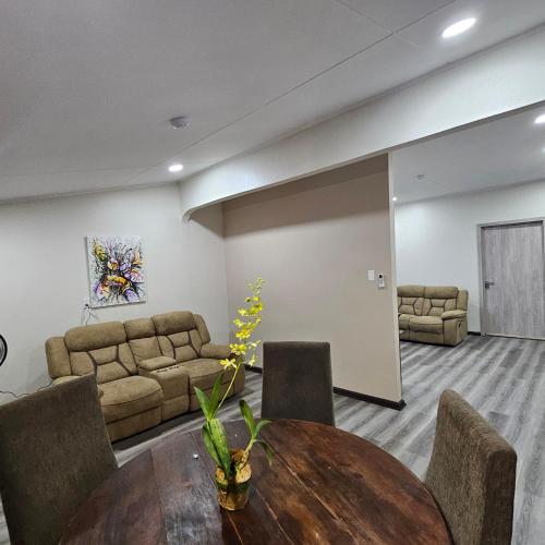 Apartment image 5