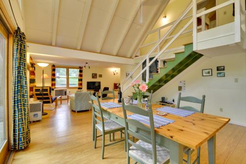 Secluded Home with Deck on Stream-Mins to Camelback! - main image