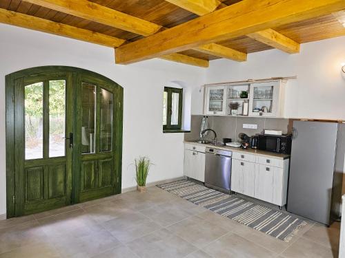 Kitchen, Balint Borlak in Hajós