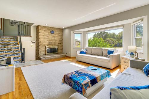 Family Home with Yard 12 Mi to Dtwn Columbus! in Columbus, USA