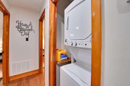 Cabin Getaway Near Red River Gorge Recreation Cabin Getaway Near Red River Gorge Recreation