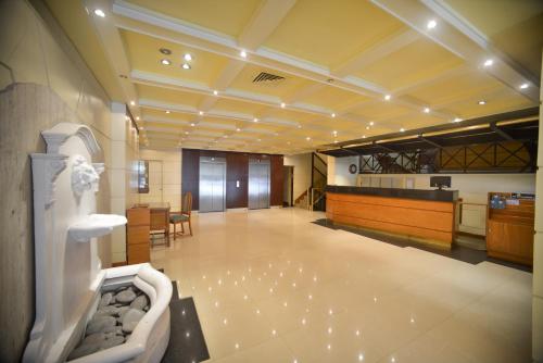 Előcsarnok, Hotel Versailles in La Perla