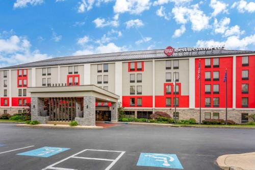 Best Western Plus Heritage Rail Inn & Suites in York, USA