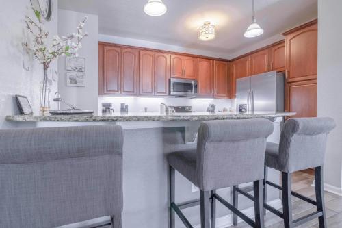 Stunning Vista Cay Lakeview Paradise Next to Pool Near theme Parks and walk to the Convention Center in Orlando, USA