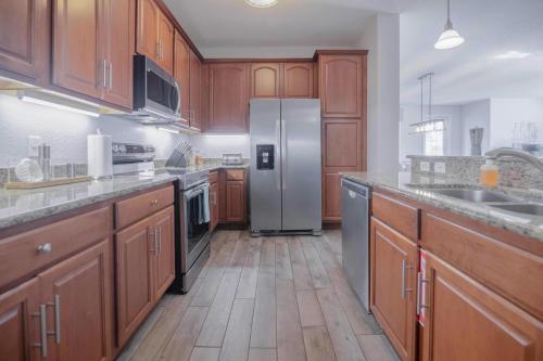 Stunning Vista Cay Lakeview Paradise Next to Pool Near theme Parks and walk to the Convention Center in Orlando, USA