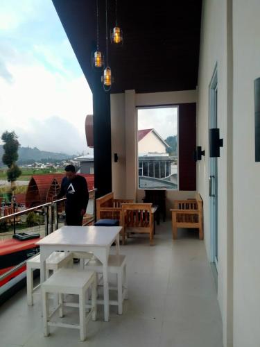 Maorin Guest House in Dieng Kulon