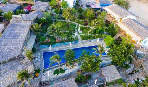 Exterior view, Stop And Go Làng Chài Bàu Trắng  in Hoa Thang