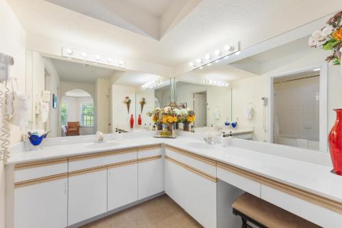 Take A Holiday Condo - image 11