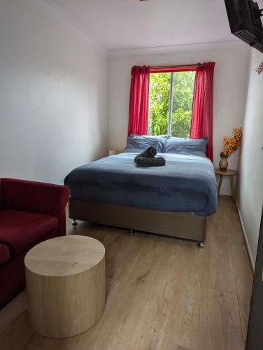 Beachside Backpackers Room Type - Double Room with Shared Bathroom (G)