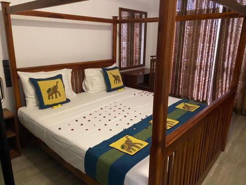 Deluxe Double Room room in King's Marine B&B Surf Hotel