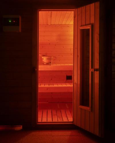 Sauna, Villa Wisdome in Farad