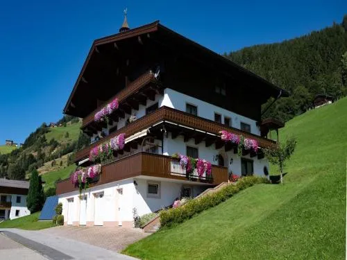 Farmhouse in Hollersbach with Mountain Views in Hollersbach im Pinzgau, Österreich