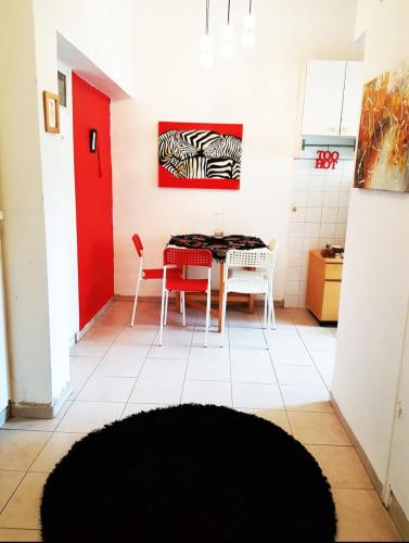 דירה אומנותית בגבעתיים in Ramat Gan