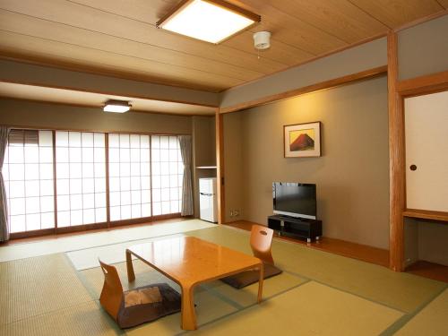 Japanese-Style Room