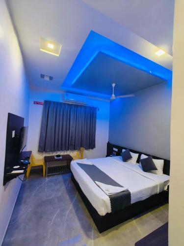 1 queen bed