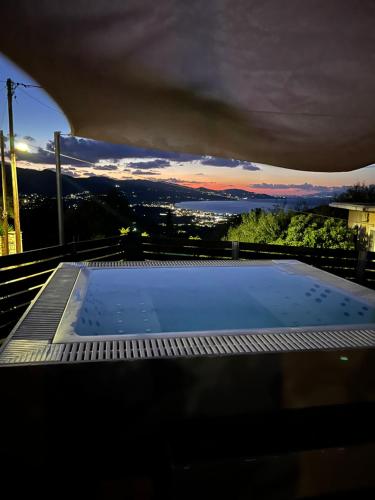 수영장, Villa Thea - The View 2nd floor in 카토 예라카리온