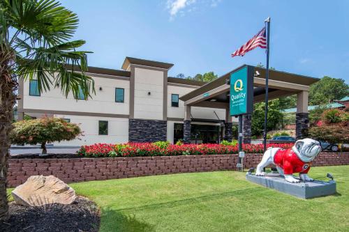 Quality Inn & Suites Athens University Area in Athens, USA