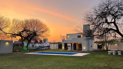 Bonita Casa para 4 en Maco