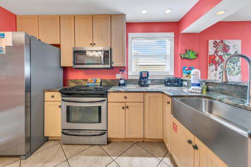 Hanging Out by RealJoy Vacations - image 10