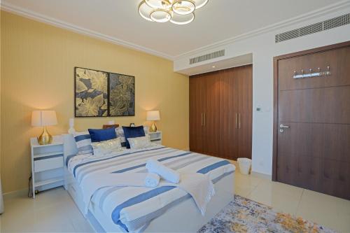 CH Urban Haven - 1BR at Boulevard Point with Burj & Fountain Views, Dubai (photo 4)