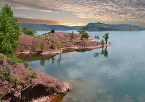 周邊環境, Le Cabrials in 里布佐瑞奧