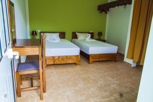 1 double bed, 1 twin bed, 1 bunk bed