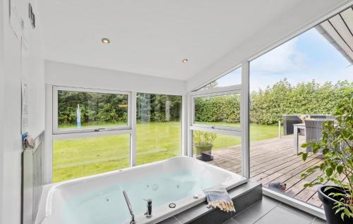 Bathroom, 3 Bedroom Lovely Home In Hemmet in Hemmet