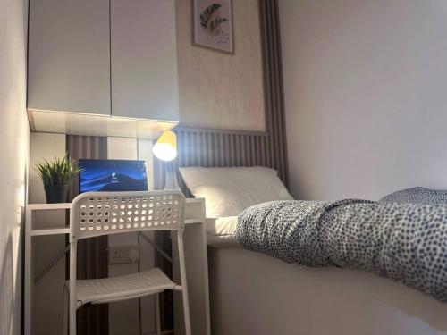 Cozy Partition Room for Travelers in Tecom, Dubaj (fotografie 10)