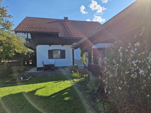 Dārzs, Ferienwohnung Seibert inkl Chiemgaukarte in Bergen (Traunstein)