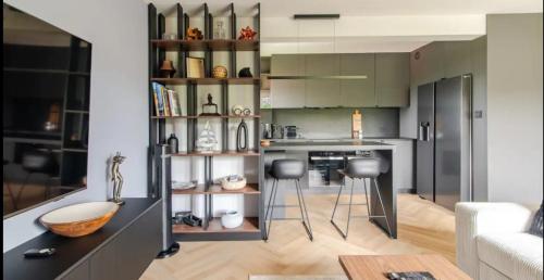 Oliwa luxury apartment, free parking, high speed internet in Siodmy Dwor