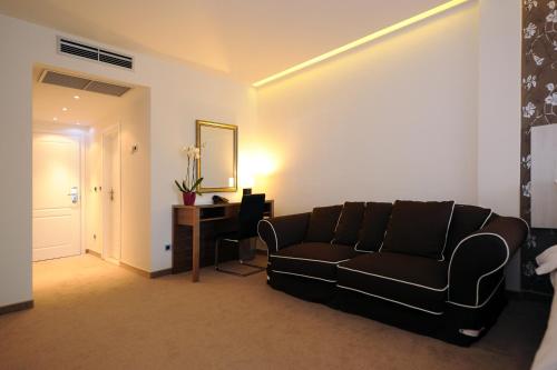 Hotel 1000 Ruza - image 9