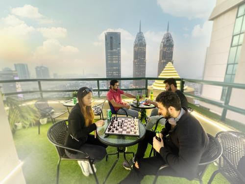 Cove Partition Room in Tecom Near Internet City Metro 2