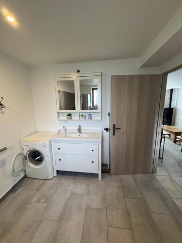 Баня, Le 41 - Maison PMR - Proche Disney in Saint-Denis-les-Rebais