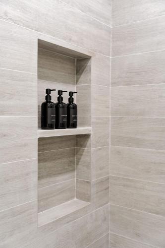 Spectacular 6-BD Villa with Pool in Pacific Heights