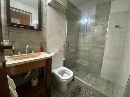 One-Bedroom Apartment image 7
