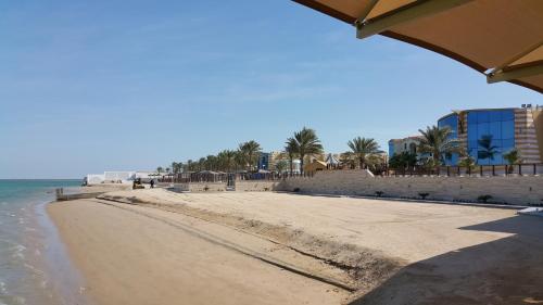 strand, Al Sultan Beach Resort in Al Khor