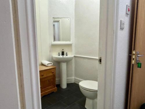 Double Room with Sea View image 2