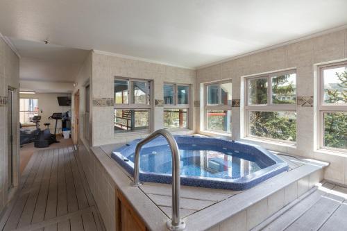 River Mountain Lodge in Breckenridge (CO)