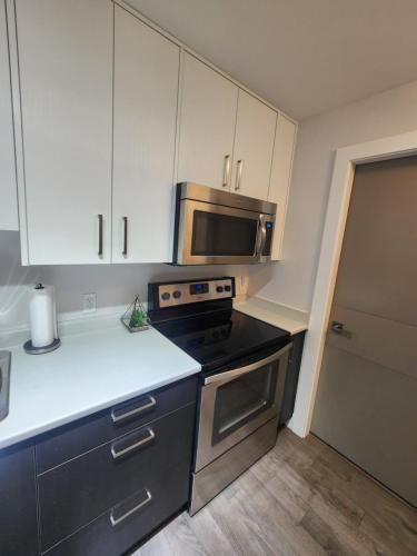 Cozy Royal Bay Suite in Colwood