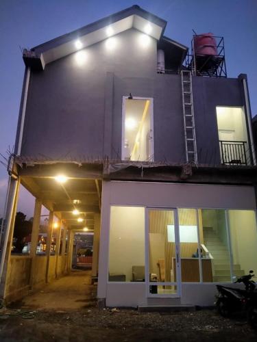 Maorin Guest House in Dieng Kulon