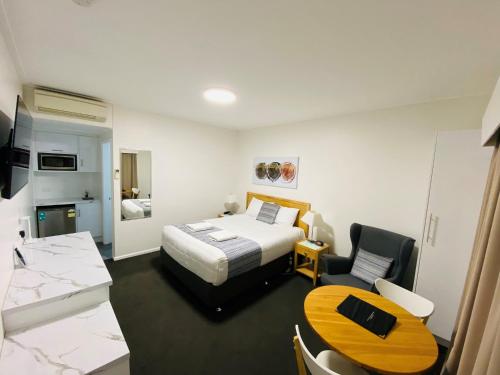 Colonial Lodge Motor Inn in Yass