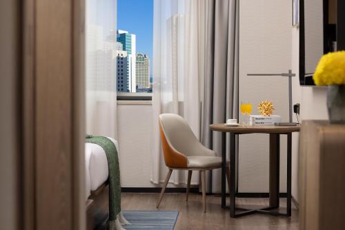 Anya Hotel -Next to Jiefang West Bar Street 2 minutes to the subway station free coffee free laundry free gym, huge windows Anya Hotel -Next to Jiefang West Bar Street 2 minutes to the subway station free coffee free laundry free gym, huge windows